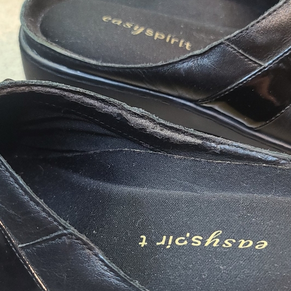 Easyspirit size 7 Black slide shoes. - Picture 10 of 11